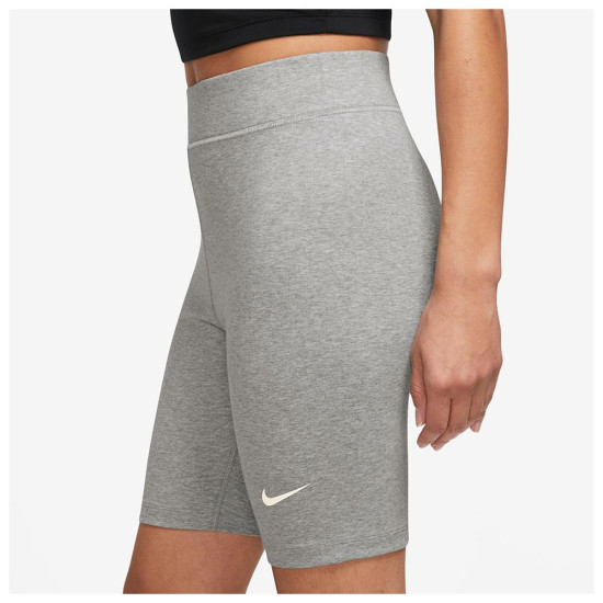 Nike Γυναικείο σορτς-κολάν Sportswear Classics High-Waisted 8'' Shorts
